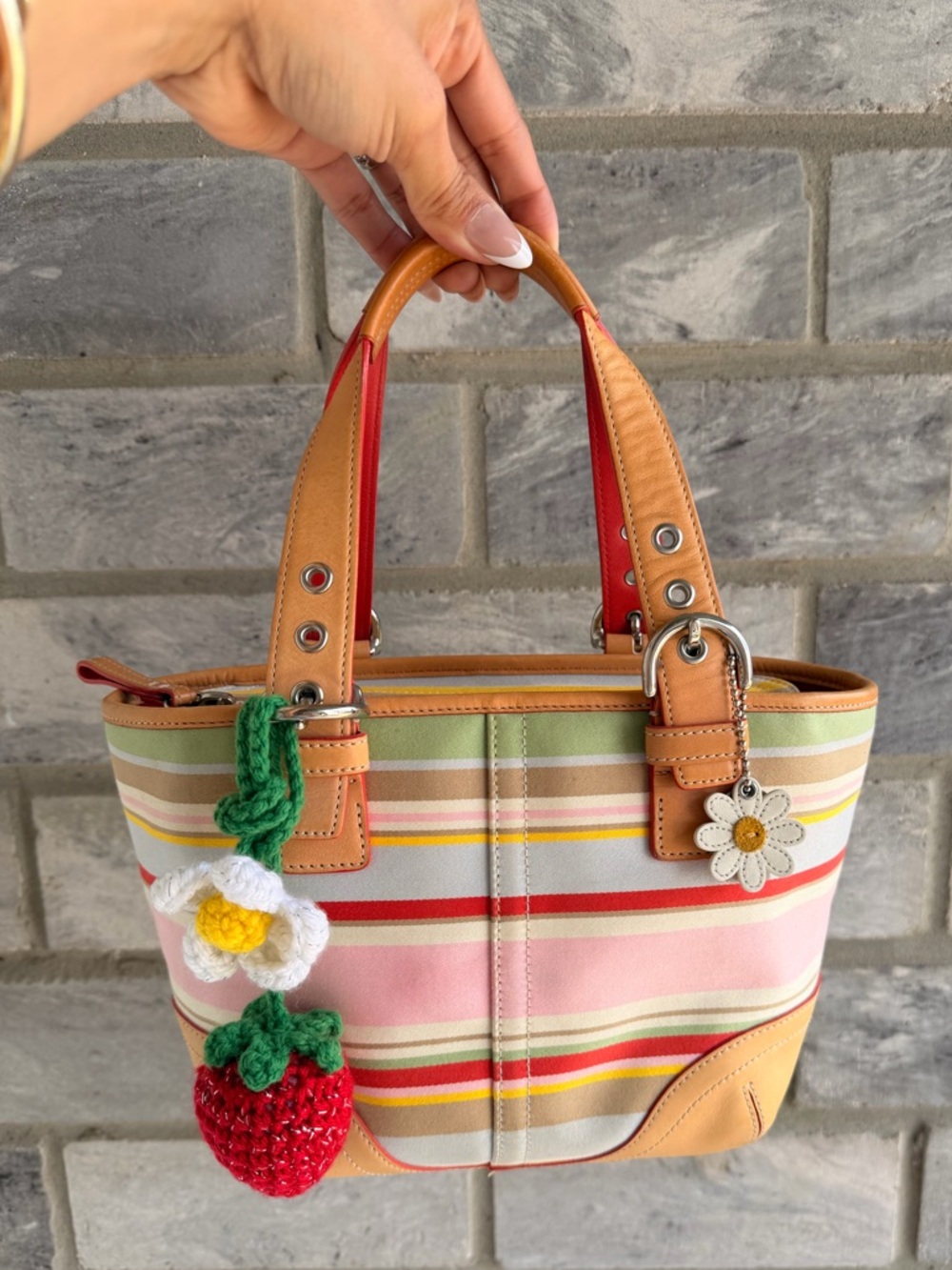 SOLD Vintage Coach Daisy Hampton Tote Bag Y2K RARE 🌼